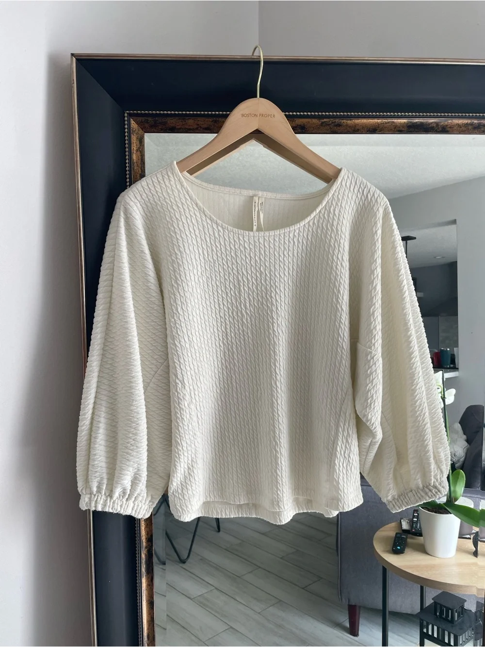 Anthropologie Arya Ivory Textured Balloon Sleeve Top M Pullover Blouse